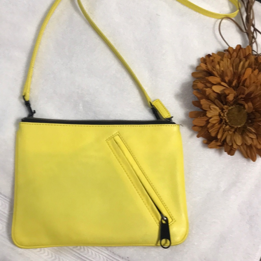 Gap leather bag